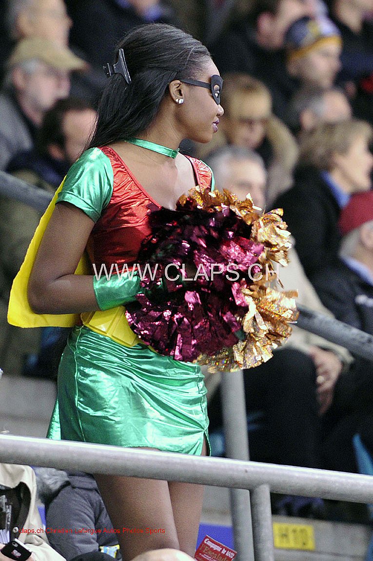 ESCALADE CHEERLEADERS – 04/12/2012