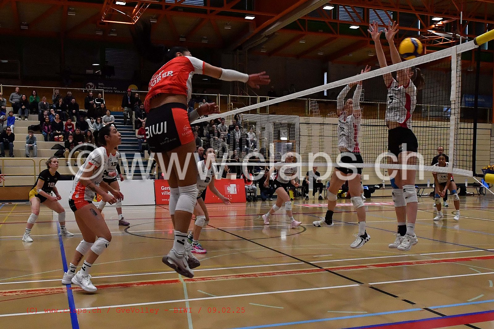 20250209_Infomaniak_GeneveVolley_BIWI