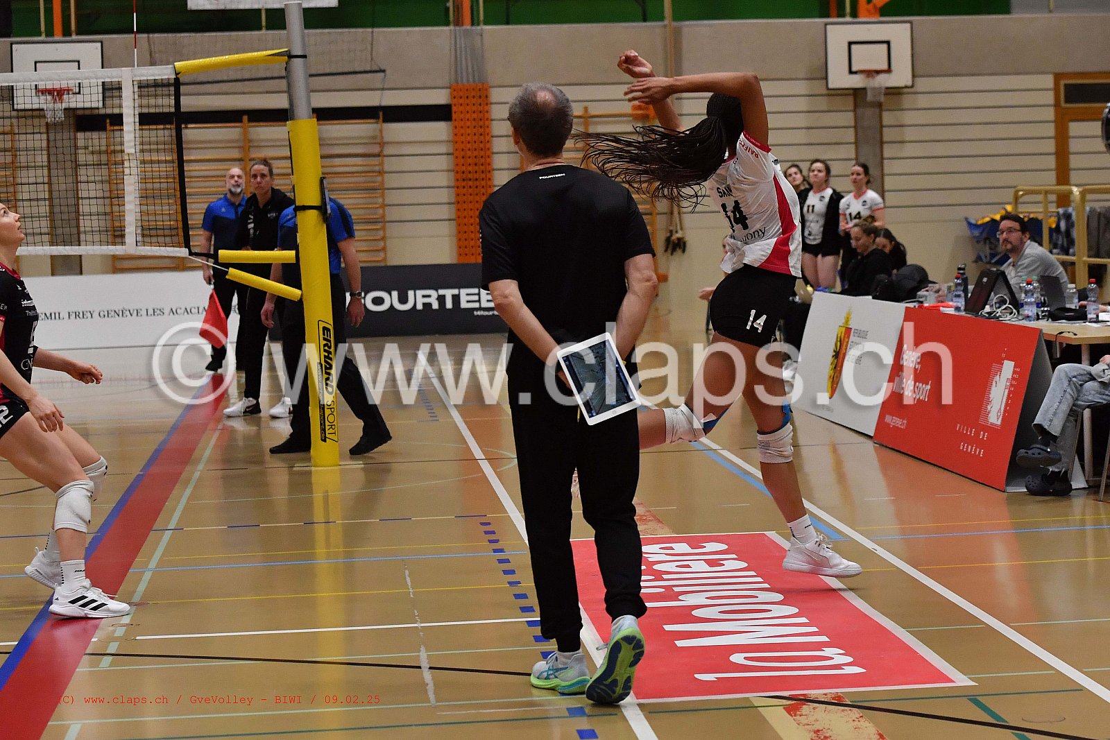 20250209_Infomaniak_GeneveVolley_BIWI
