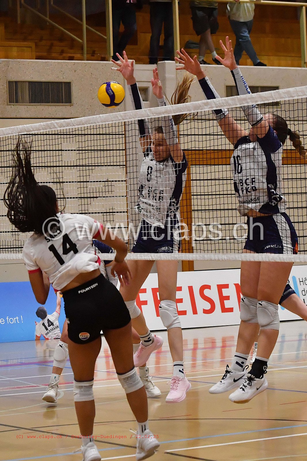 20250222_Infomaniak_GeneveVolley_Duedingen