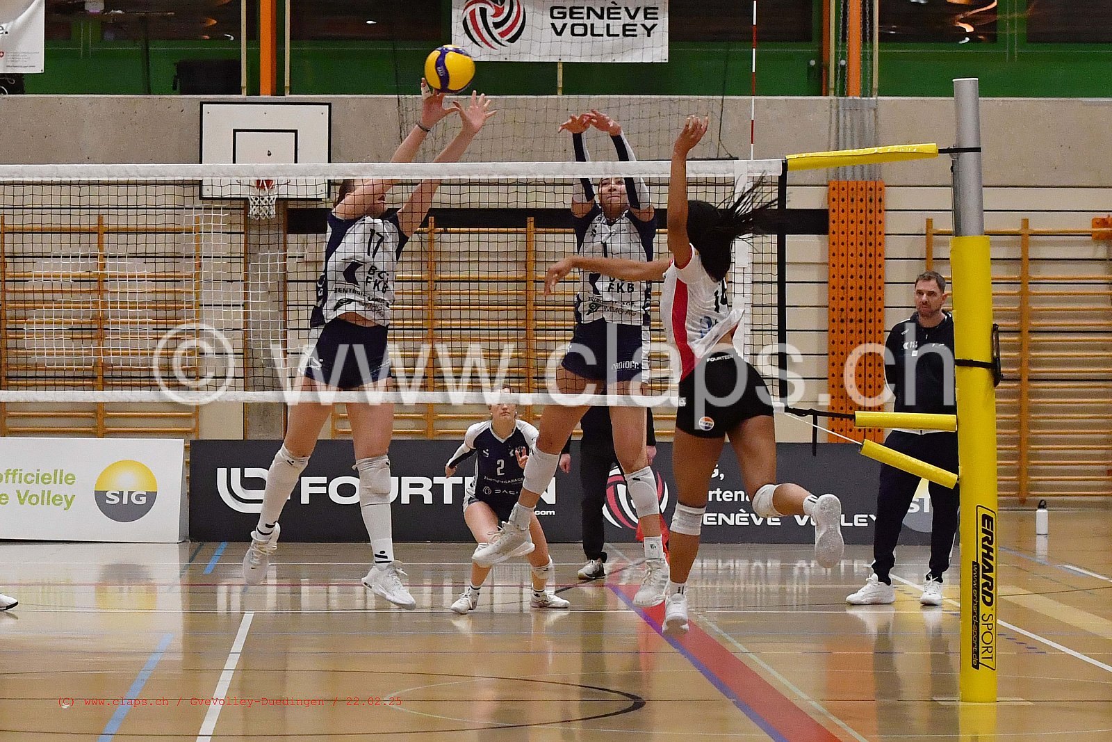 20250222_Infomaniak_GeneveVolley_Duedingen