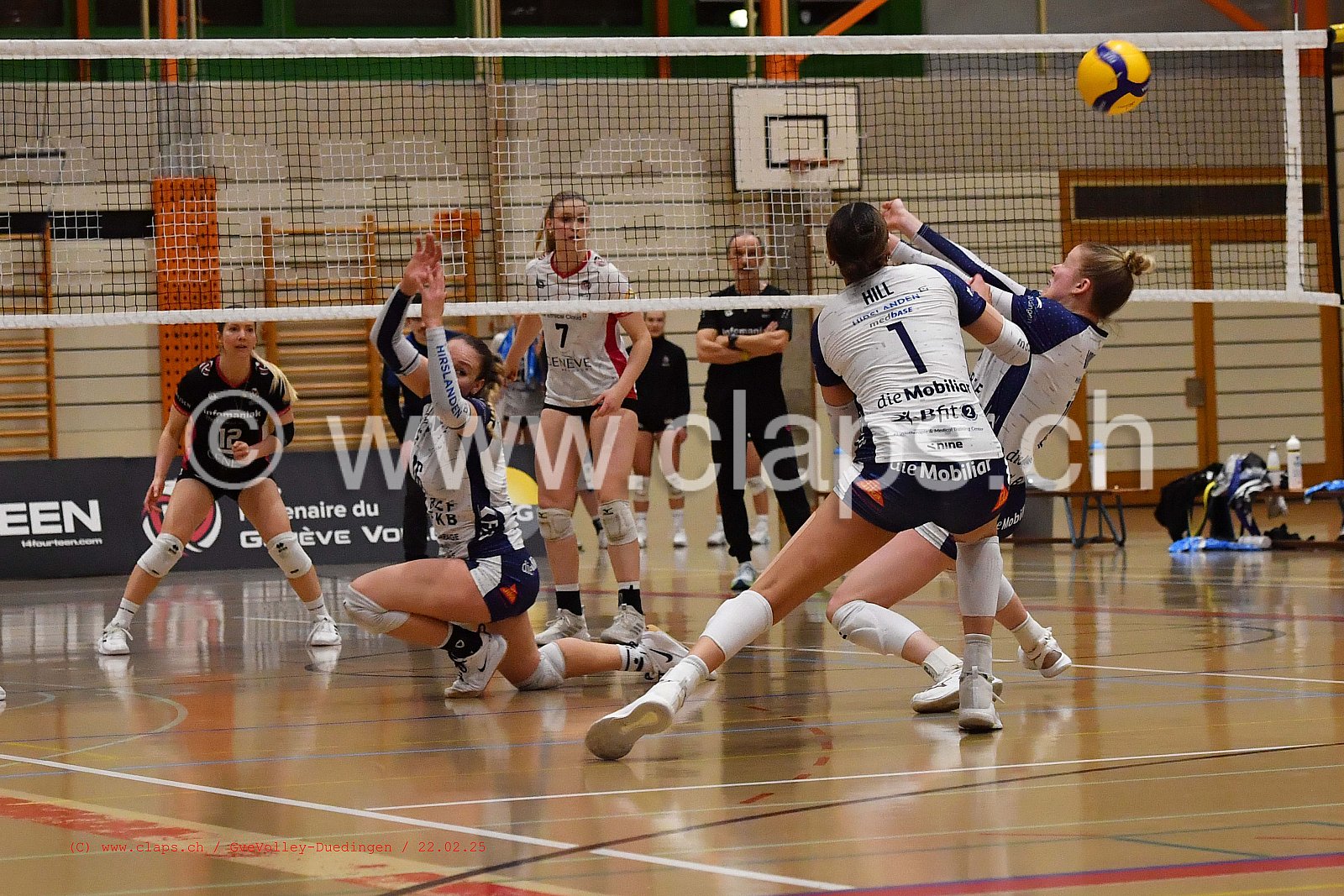 20250222_Infomaniak_GeneveVolley_Duedingen