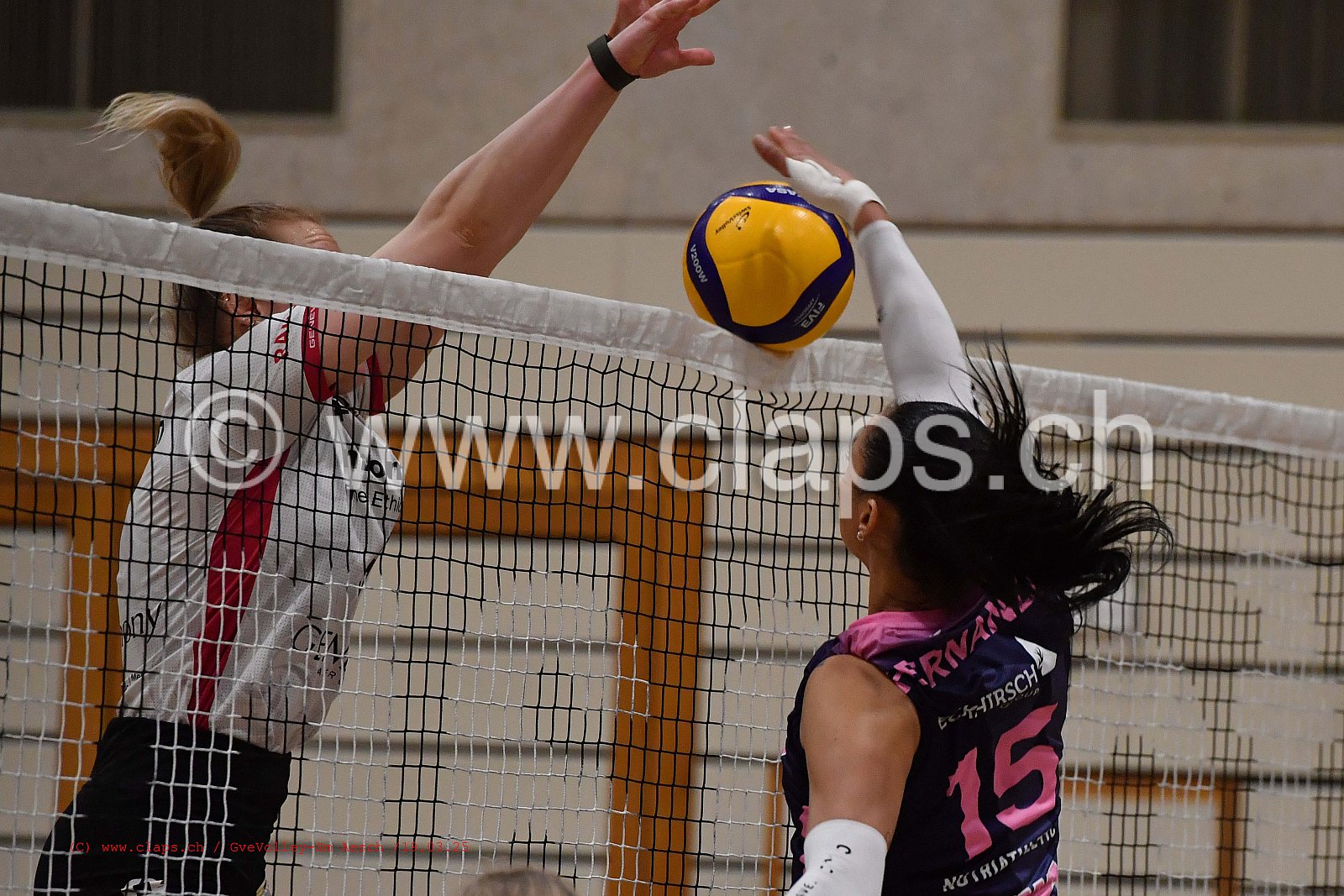 20250319_Infomaniak_GeneveVolley_SMAESCH