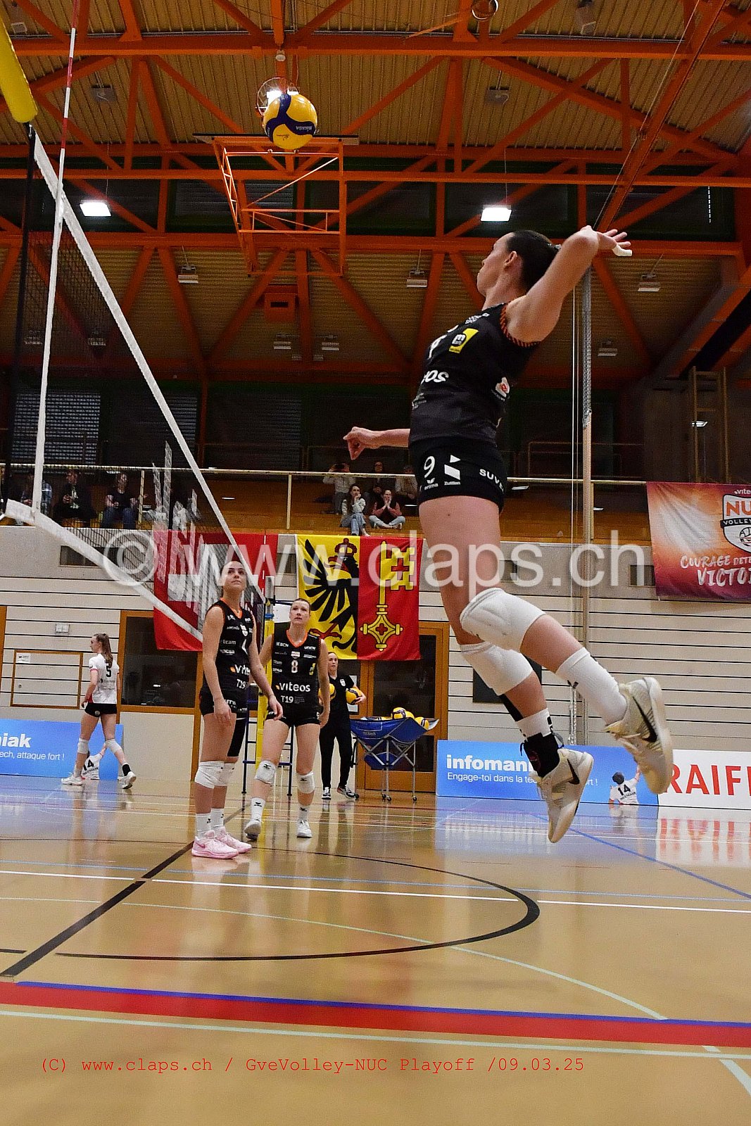 20250309_InfomaniakGeneveVolley_NUC playoff acte 2