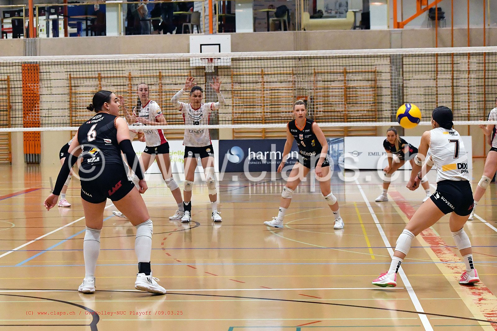 20250309_InfomaniakGeneveVolley_NUC playoff acte 2