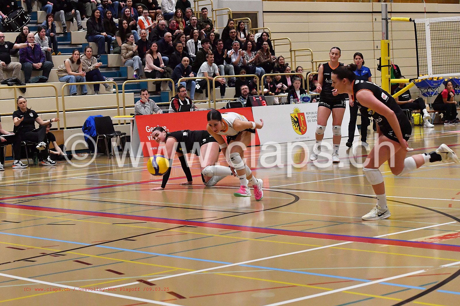 20250309_InfomaniakGeneveVolley_NUC playoff acte 2