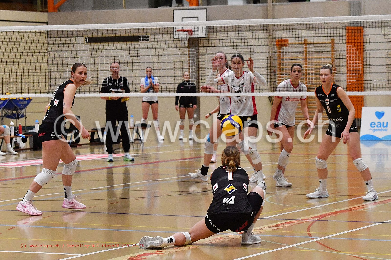 20250309_InfomaniakGeneveVolley_NUC playoff acte 2