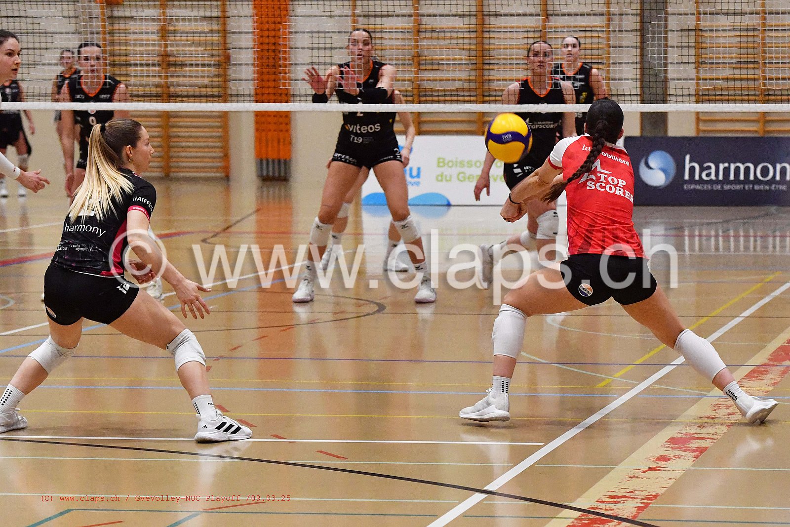 20250309_InfomaniakGeneveVolley_NUC playoff acte 2