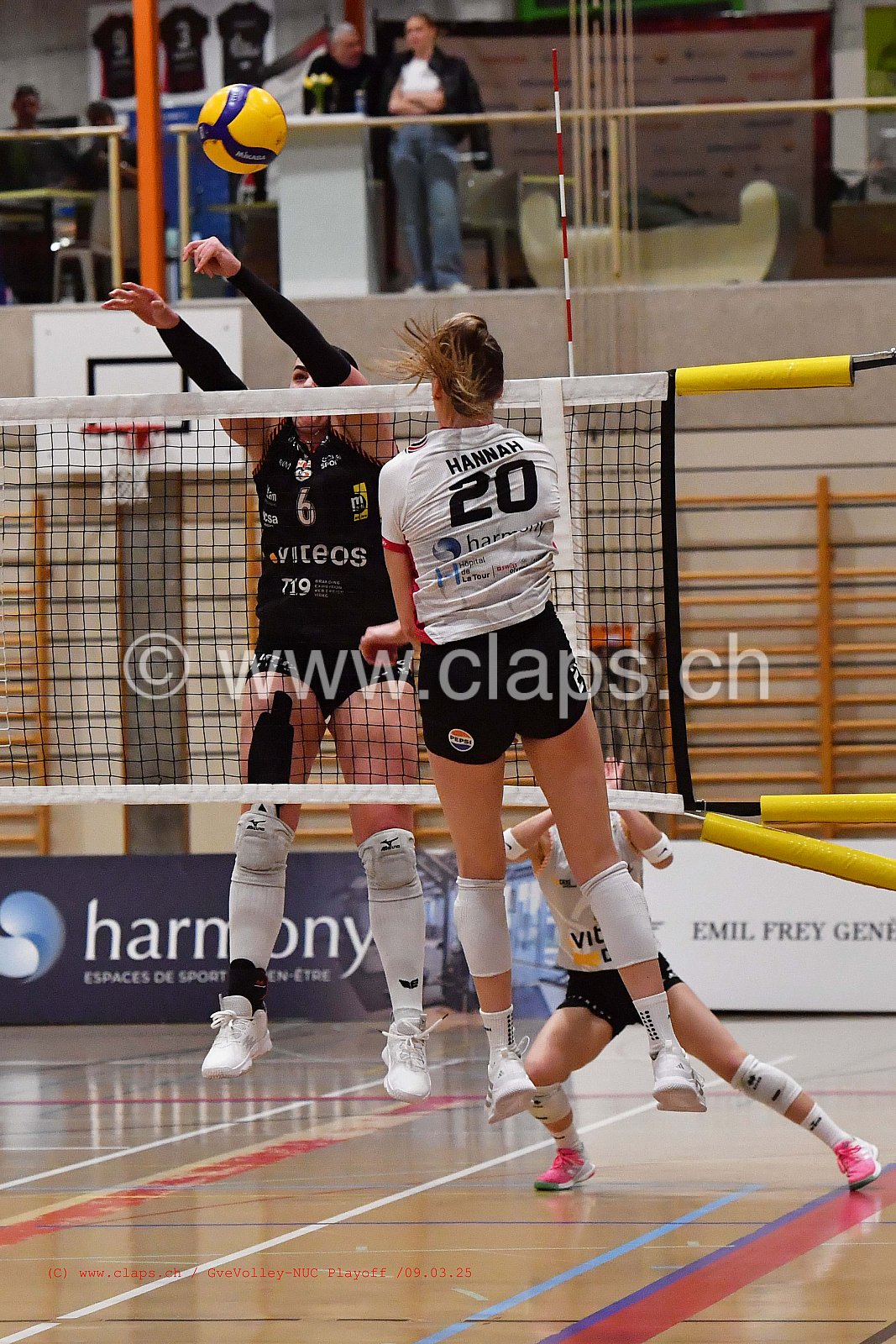20250309_InfomaniakGeneveVolley_NUC playoff acte 2
