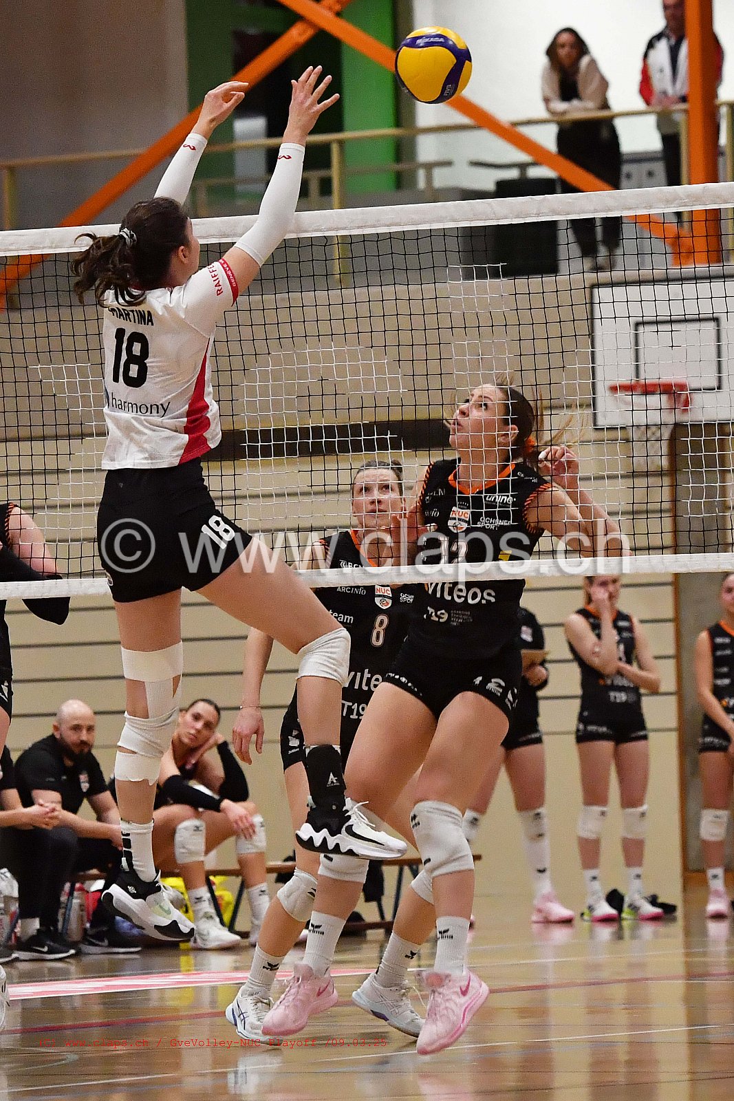 20250309_InfomaniakGeneveVolley_NUC playoff acte 2