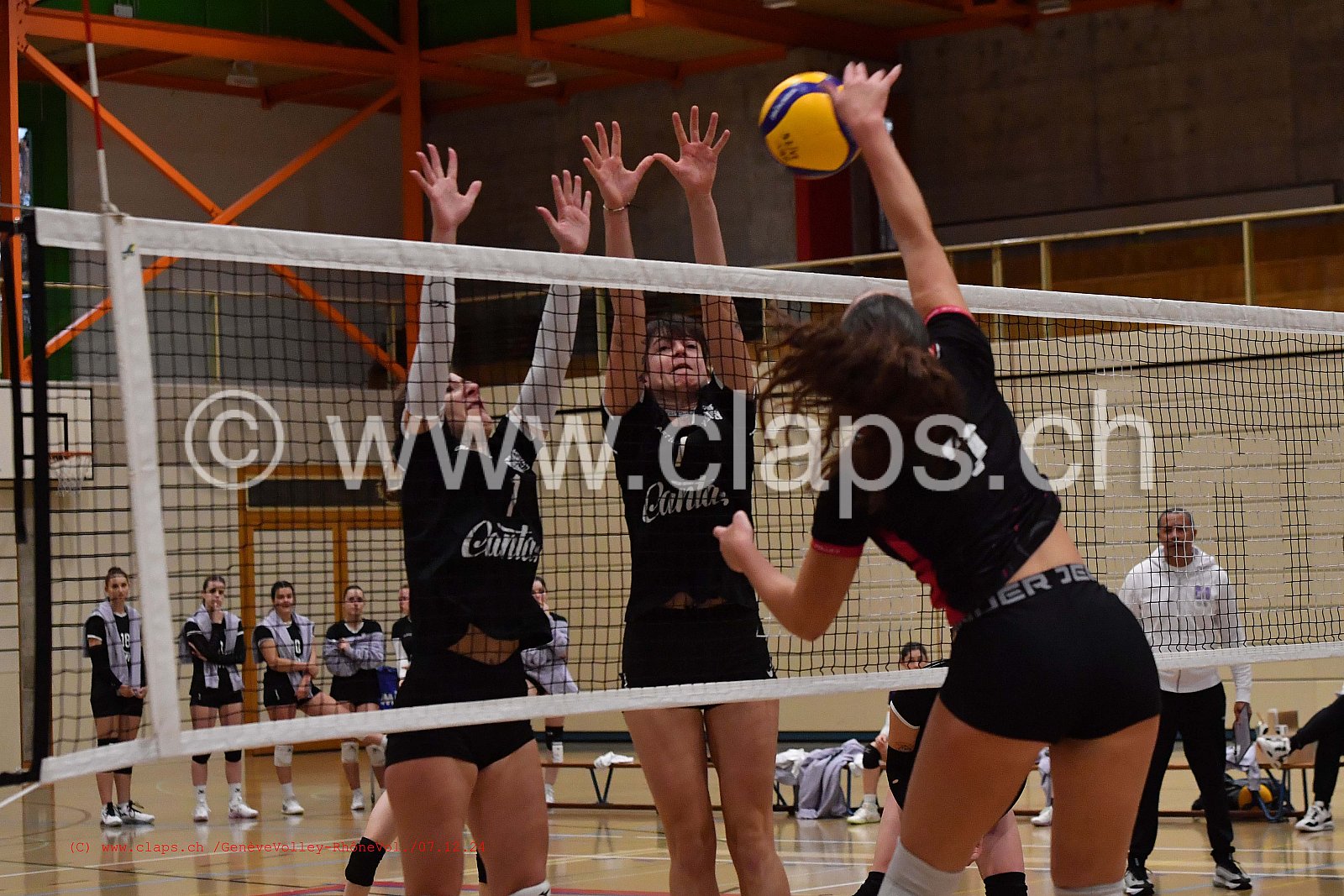 20241207_Infomaniak_GeneVolley_1ereLigue_RhoneVolley