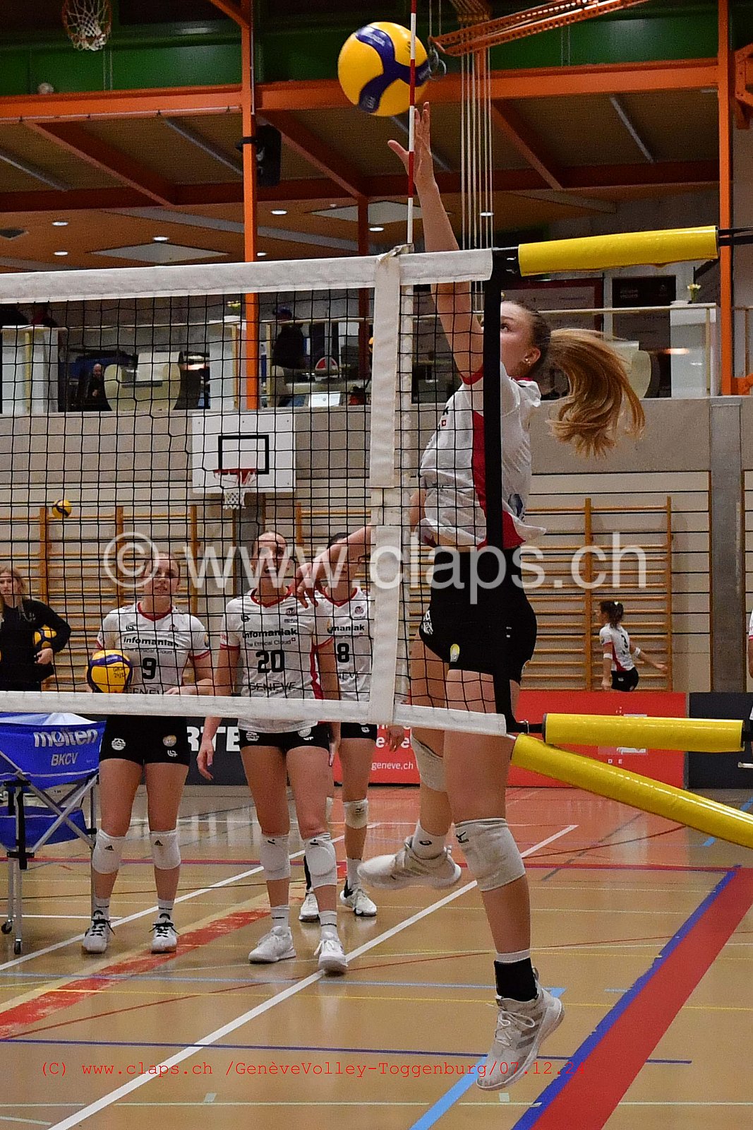 20241207_Infomaniak_GeneveVolley_Toggenburg
