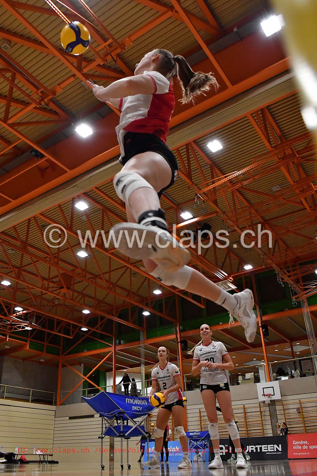 20241207_Infomaniak_GeneveVolley_Toggenburg