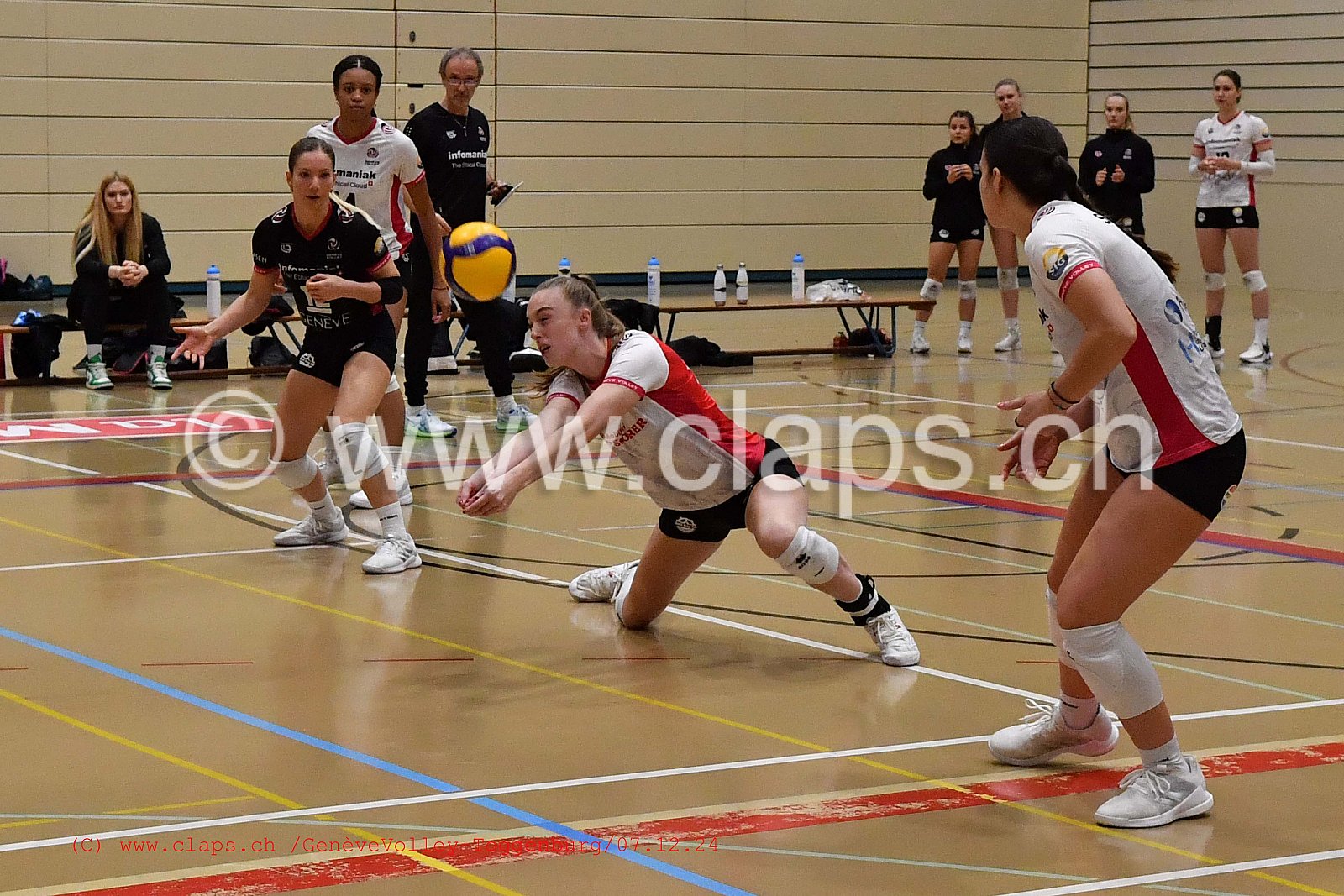 20241207_Infomaniak_GeneveVolley_Toggenburg