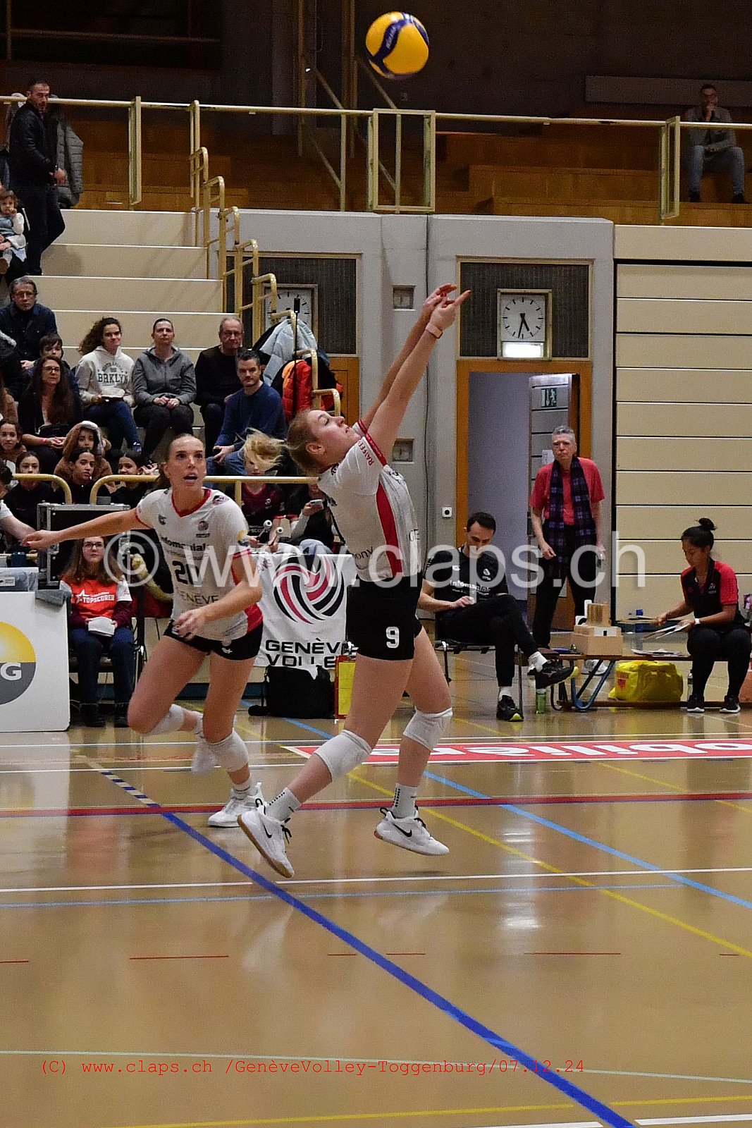 20241207_Infomaniak_GeneveVolley_Toggenburg