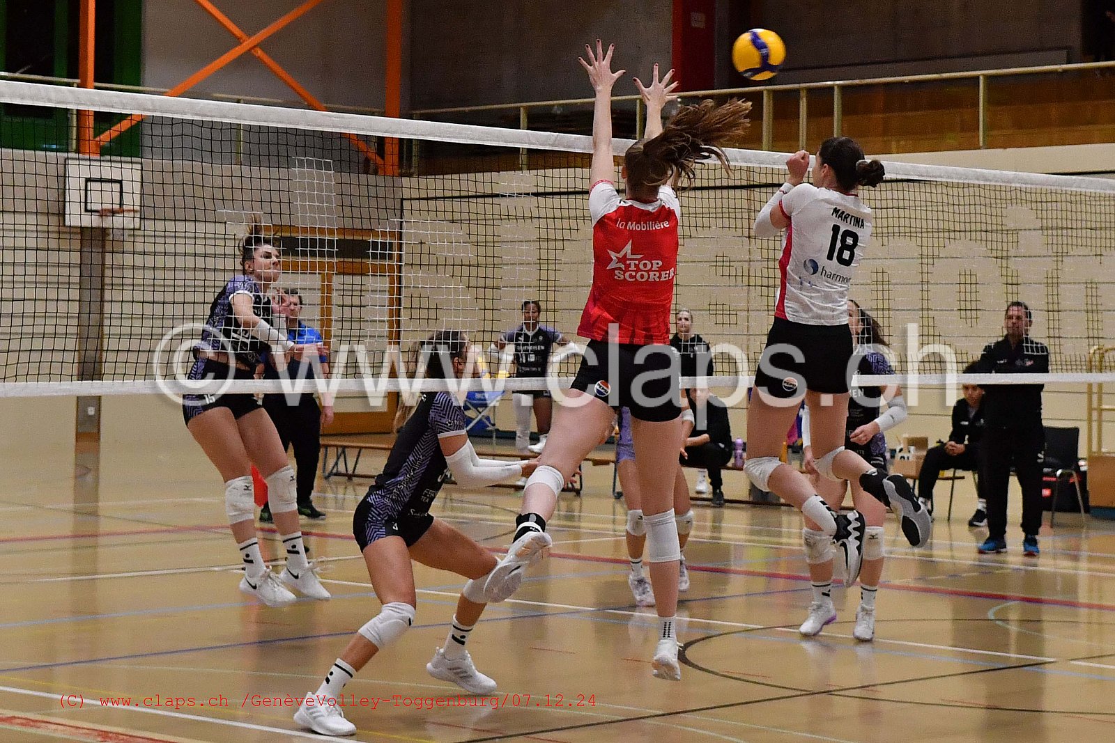 20241207_Infomaniak_GeneveVolley_Toggenburg