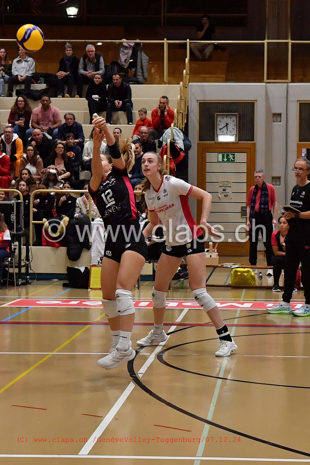 20241207_Infomaniak_GeneveVolley_Toggenburg