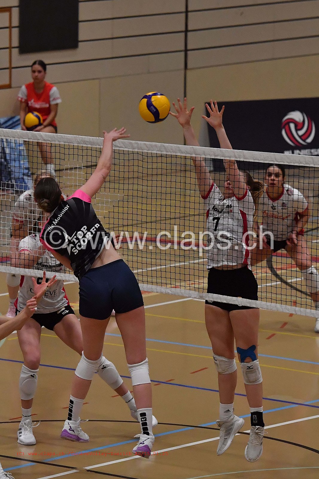 20250115_Infomaniak_GeneveVolley_Zuerich_Academy