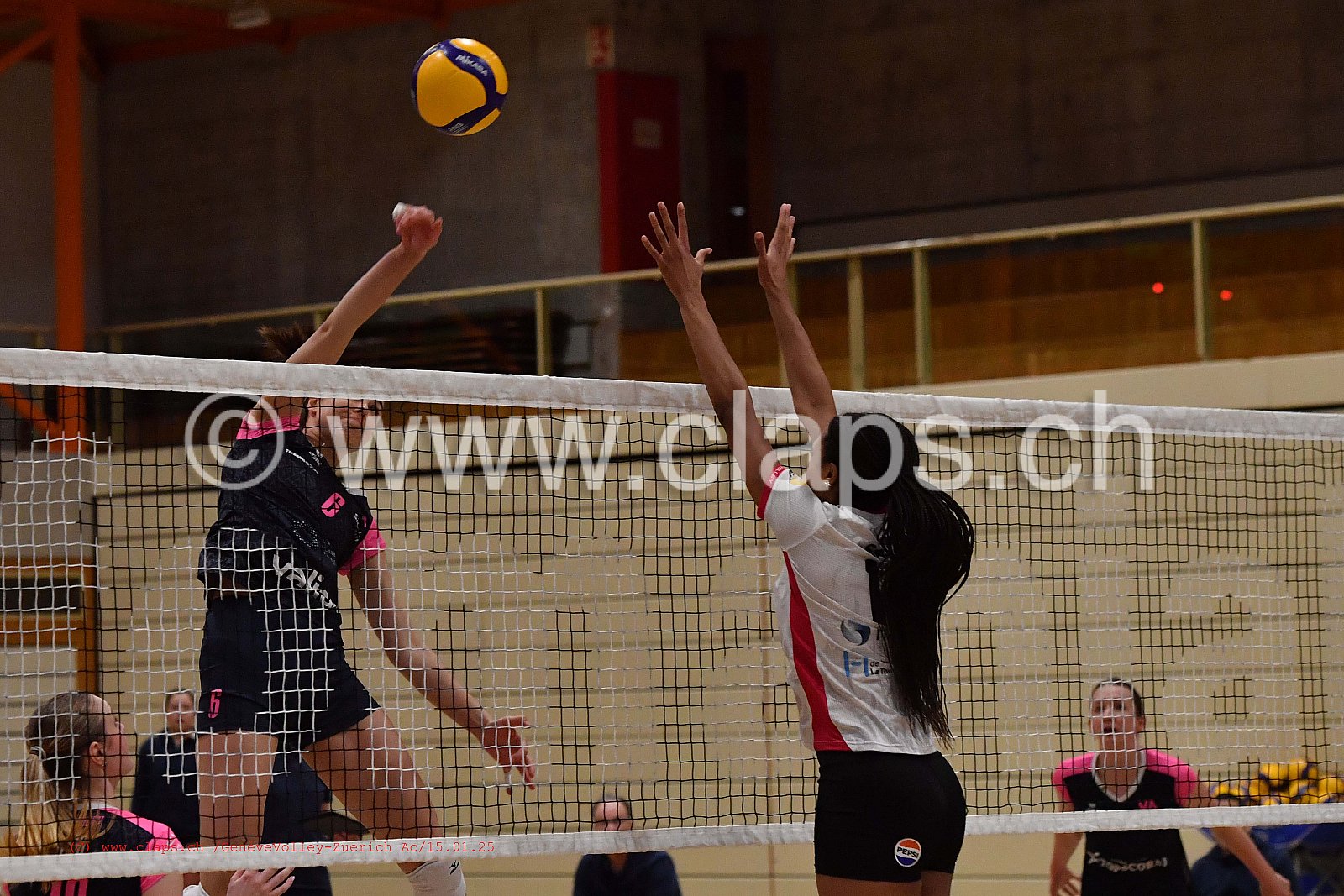 20250115_Infomaniak_GeneveVolley_Zuerich_Academy